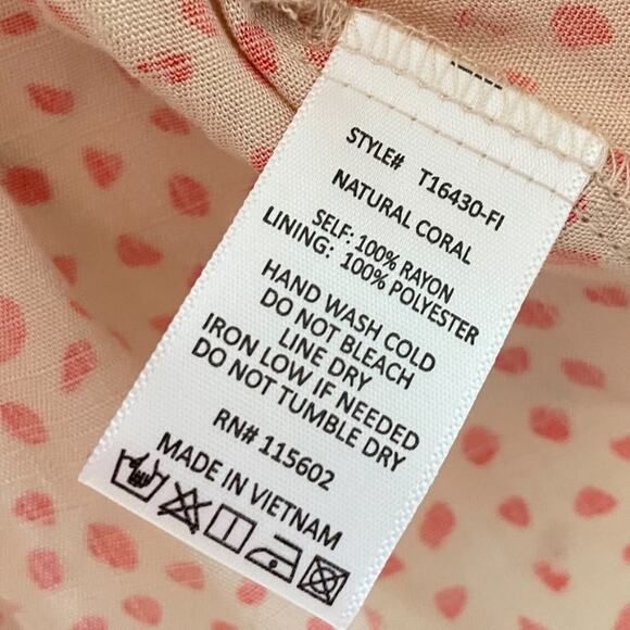 NWT Lush V-neck Puffy Sleeve Polka Dot Blouse Sz S - Picture 5 of 5